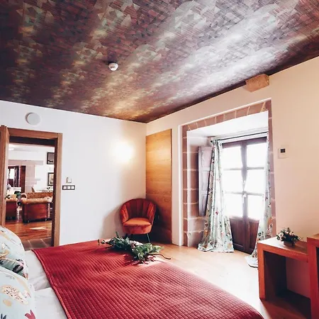 Arha Casona De Hotel Carmona (Cantabria)