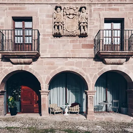 Arha Casona De Hotel Carmona (Cantabria)