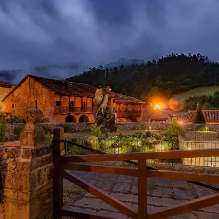 Arha Casona De Hotel