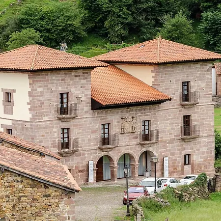 Hotel Arha Casona De Carmona (Cantabria)