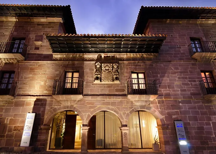 Hotel Arha Casona De Carmona (Cantabria)
