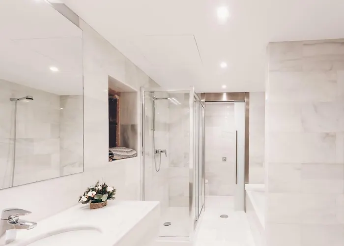 Arha Casona De Carmona (Cantabria)